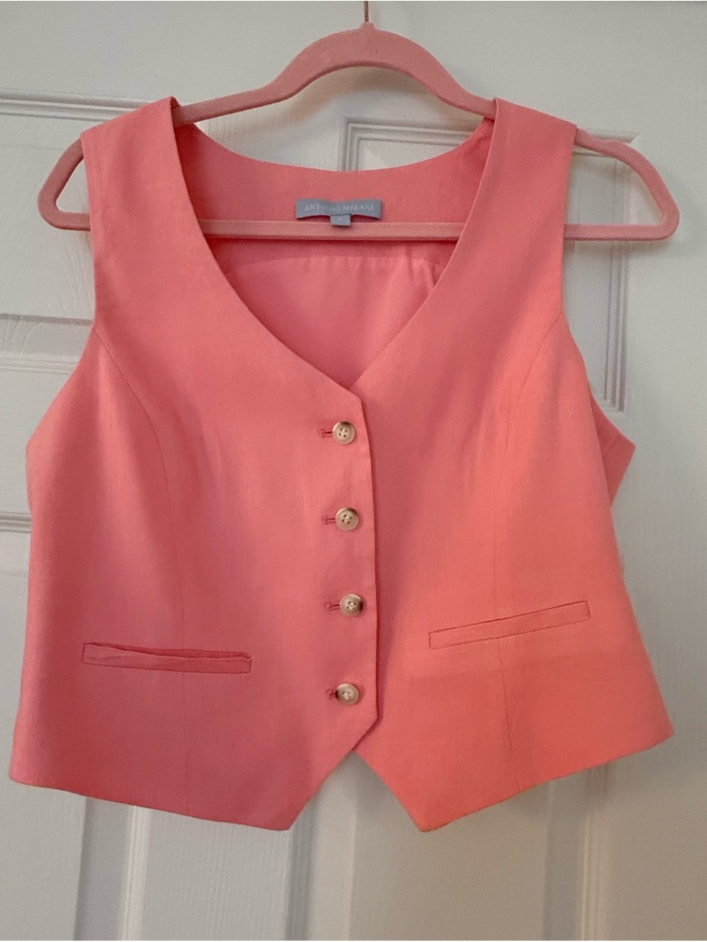 ANTONIO MELANI Coral-Blend Sleeveless Shell. Size Small